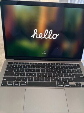 Apple MacBook Air Laptop - EUC 2020 8GB 512GB